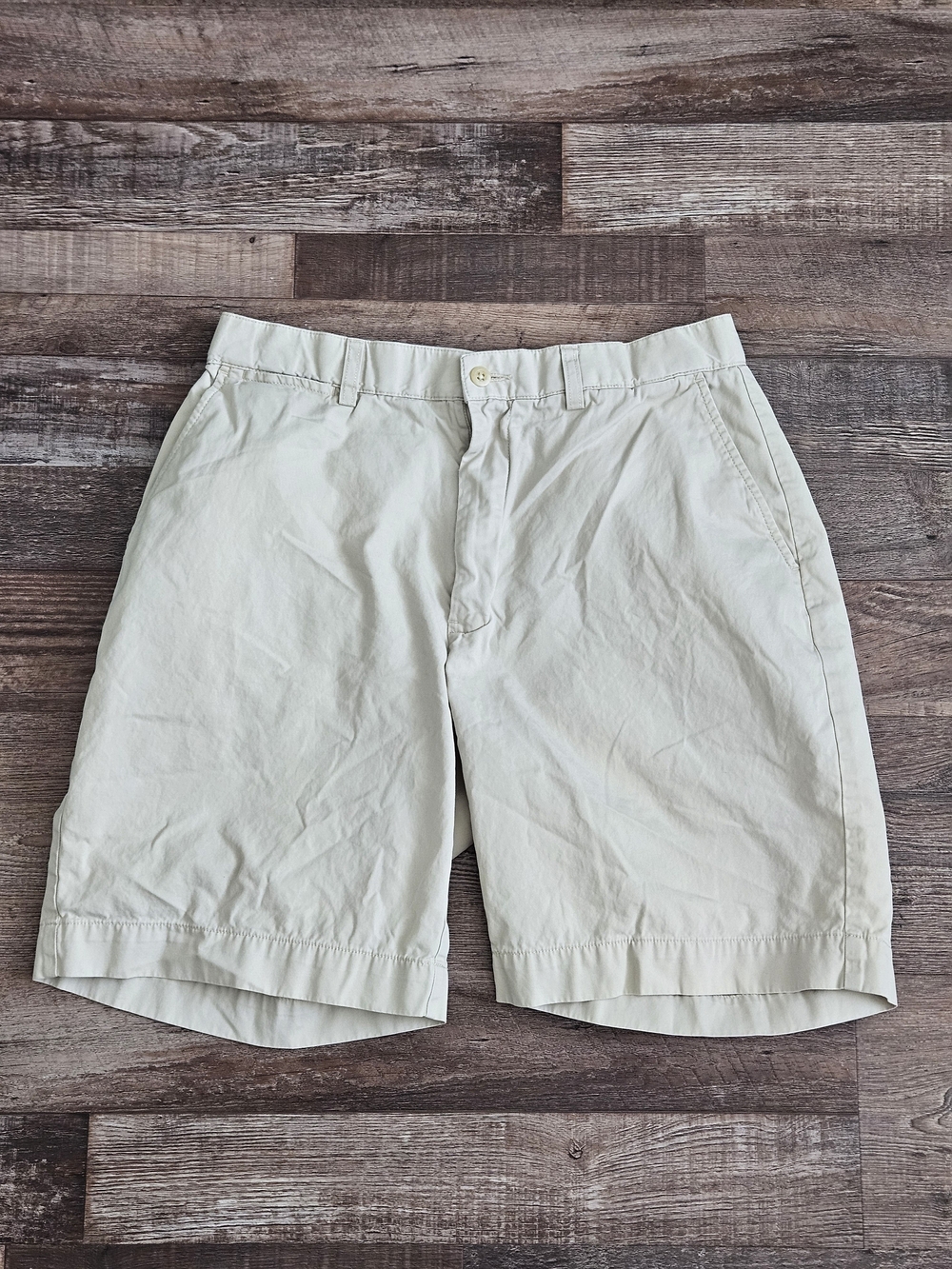 Polo by Ralph Lauren Flat Front Chino Shorts in Light Khaki